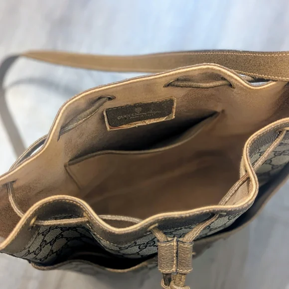 Gucci Brown Shoulder Bag with Monogram Canvas - Picture 16 of 16